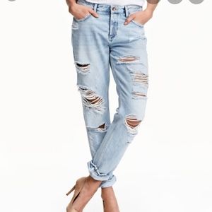 American Eagle light distressed boyfriend jeans